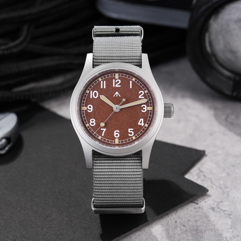 Militado ML12B メンズ腕時計 VH31 スイー - Electronics Gadgets For Men のレビューと価格